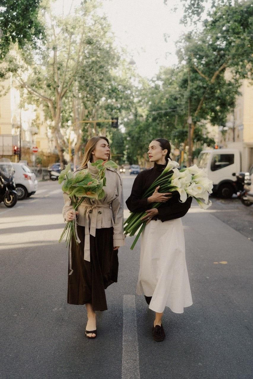 Le fioriste di Fiorisci con calle bianche e anthurium